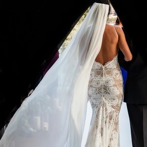 Grace Loves Lace Clo Gown in size XS in great condition and super stretchy.